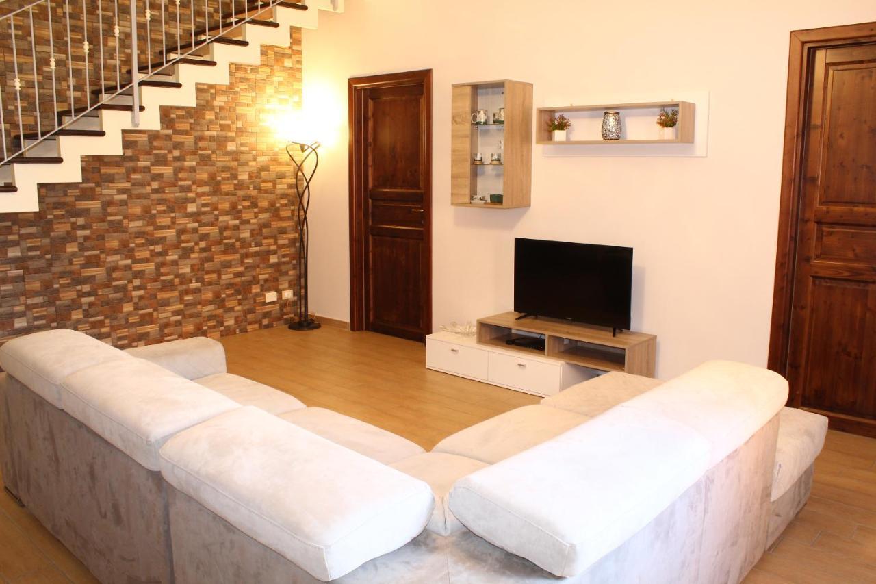 Villa Marchele Carini Luaran gambar